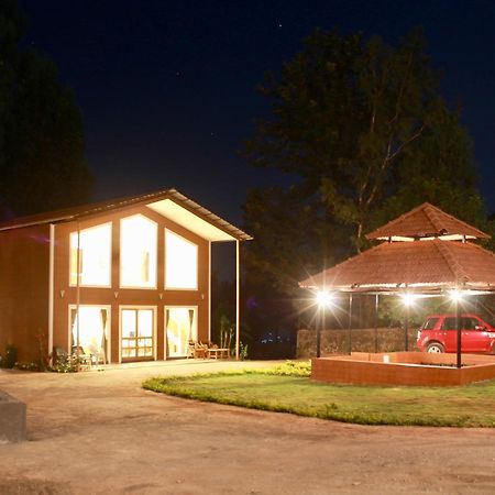 Lotus Farms Resort, Mahableshwar Mahābaleshwar Exteriör bild