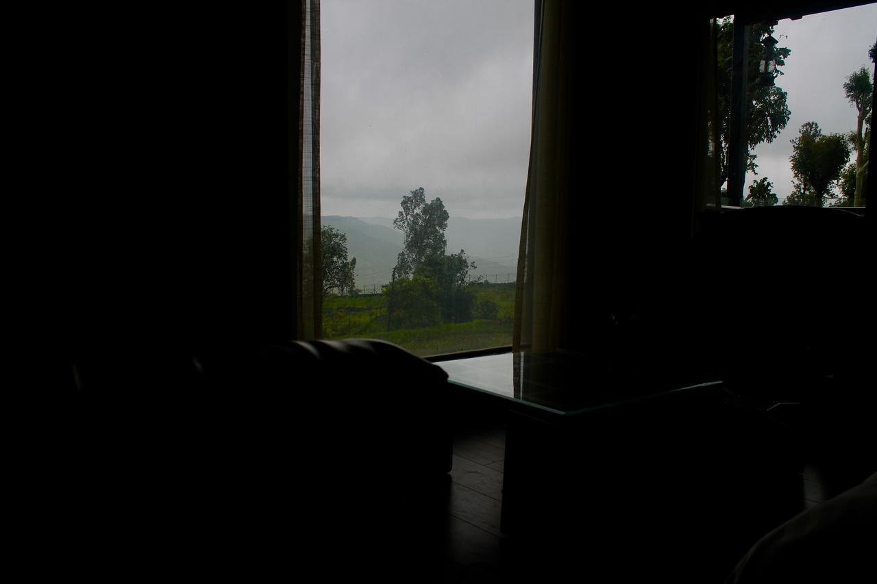 Lotus Farms Resort, Mahableshwar Mahābaleshwar Exteriör bild